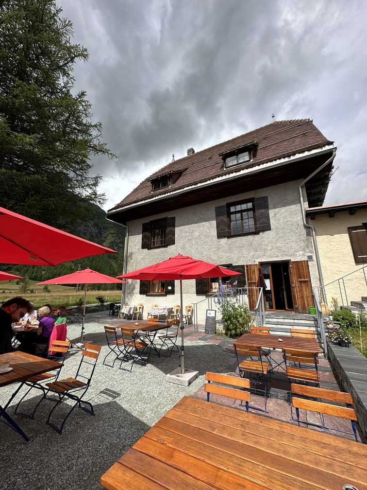 Stazione di Cavaglia - rifugio.