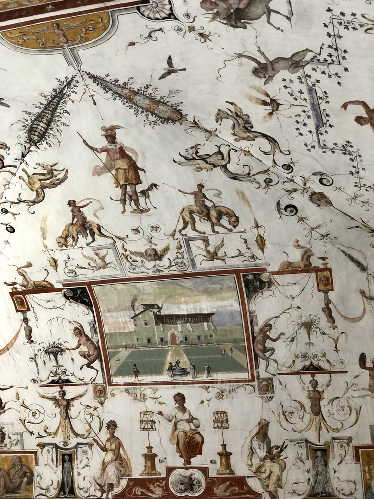 Villa Corsi Salviati - interno: affreschi di Tommaso del Verrocchio.