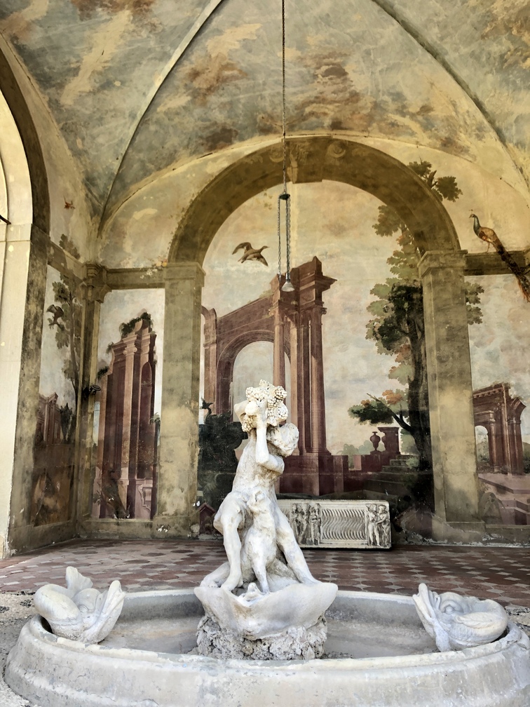 Villa Corsi Salviati - uccelliera "la loggia di Bacchino".
