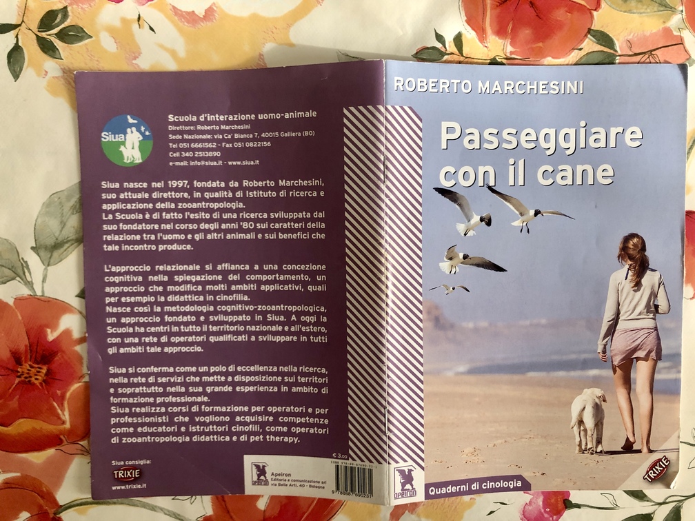 Roberto Marchesini, Passeggiare con il cane, Apeiron, Bologna, 2018.