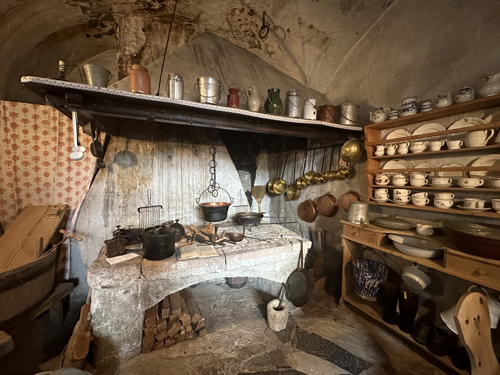 Museo della Cultura Popolare di Egna - cucina aperta, "del fumo".