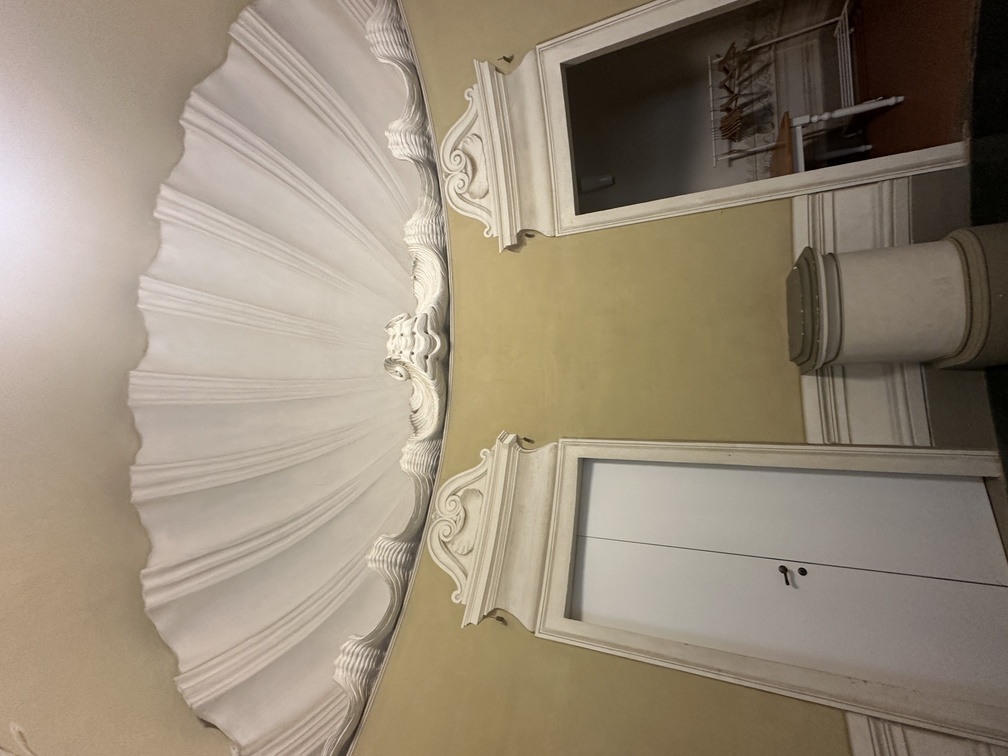 Villa Salviati - Sala della Conchiglia.