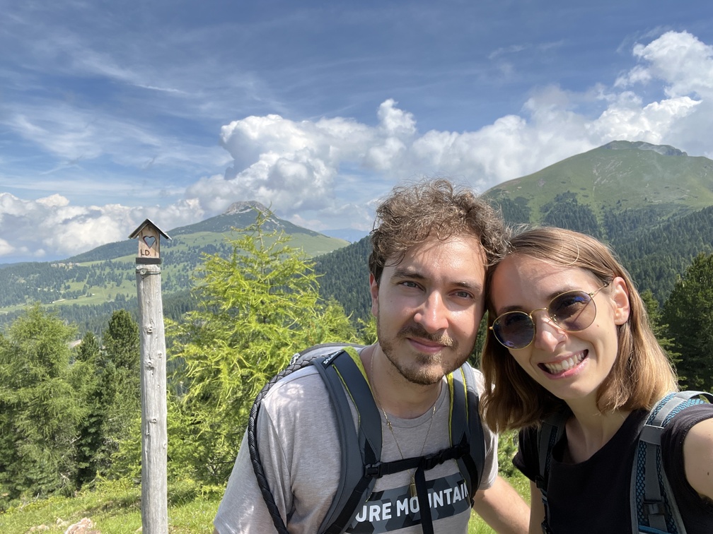 Cima Monte Cugola (2.077 m. s.lm.) - Lorenzo e Federica.