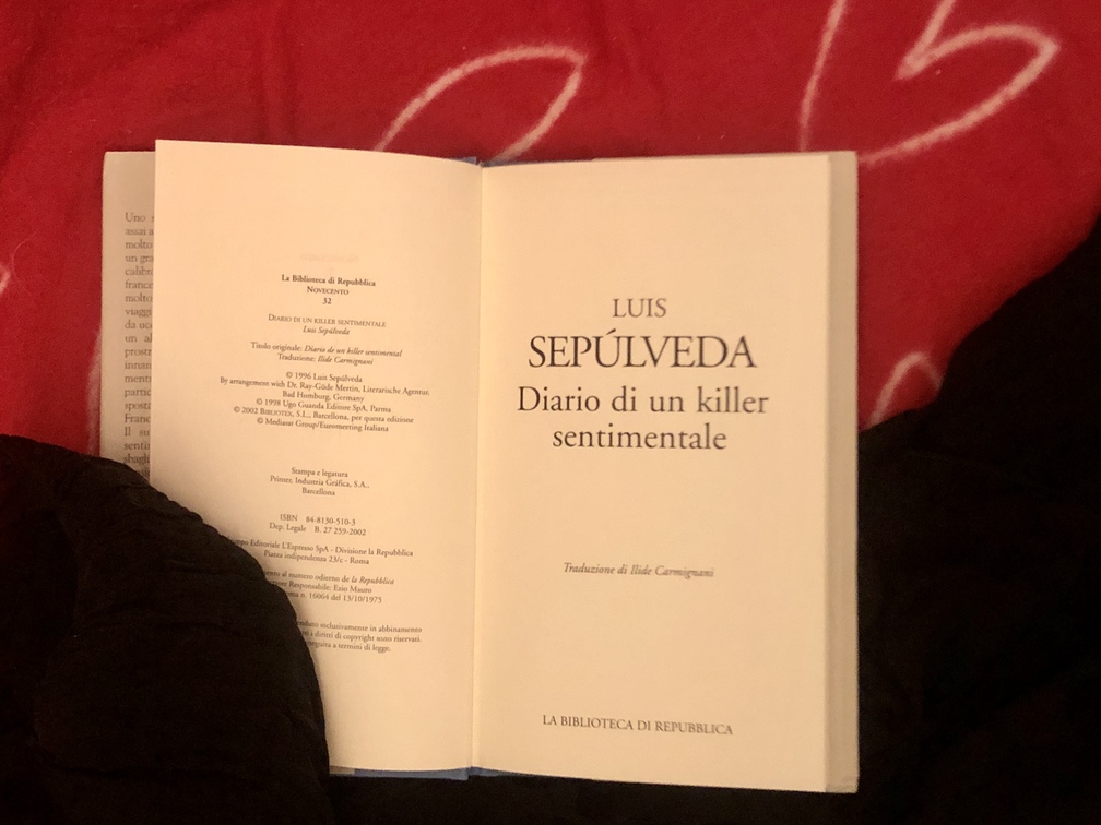 Luis Sepúlveda, Diario di un killer sentimentale, Gruppo Editoriale L’Espresso SpA, Roma, 2002.