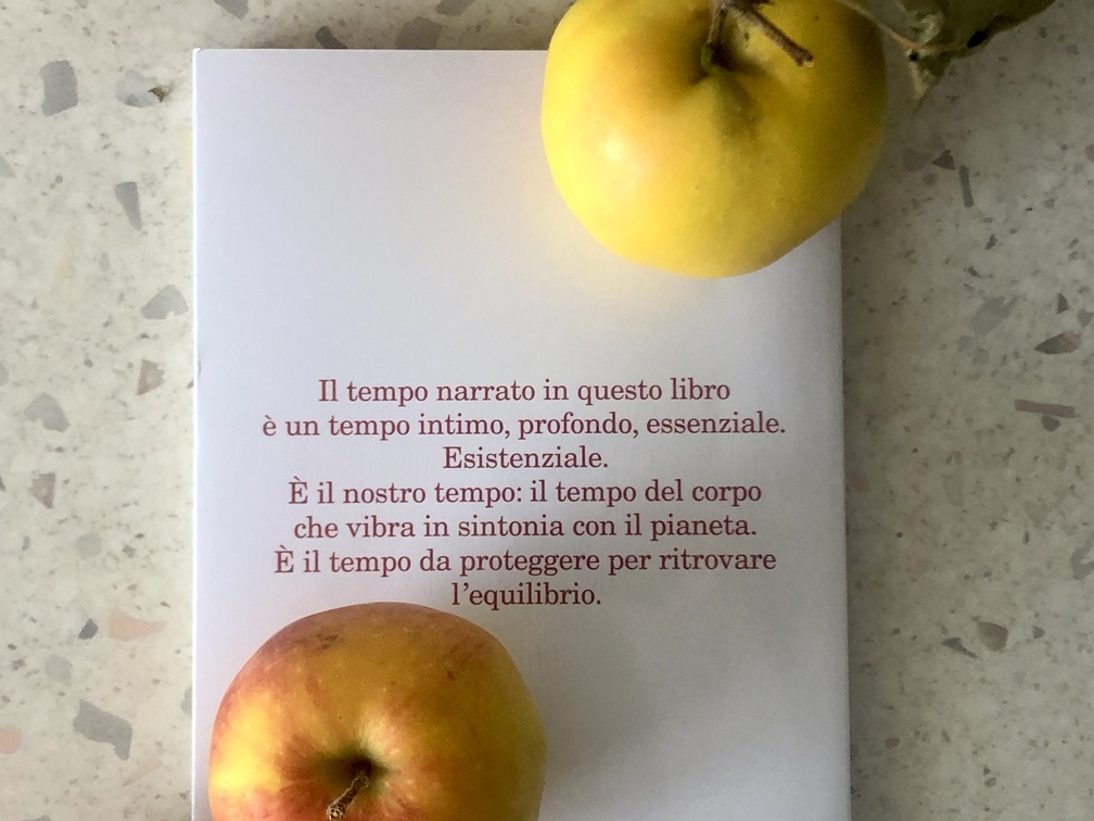 Antonella Viola, Il tempo del corpo. Sonno e ritmo circadiano, Feltrinelli, Milano, 2024.
