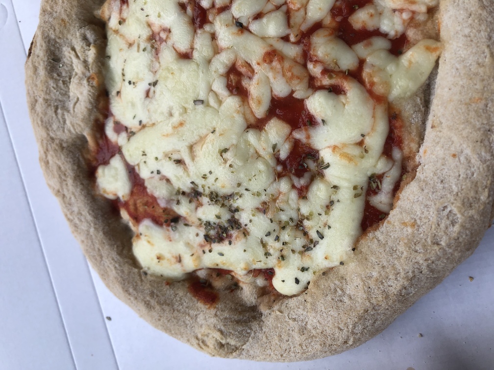 Veronza Hotel&Residence a Carano - pizza margherita senza glutine (estate 2024).