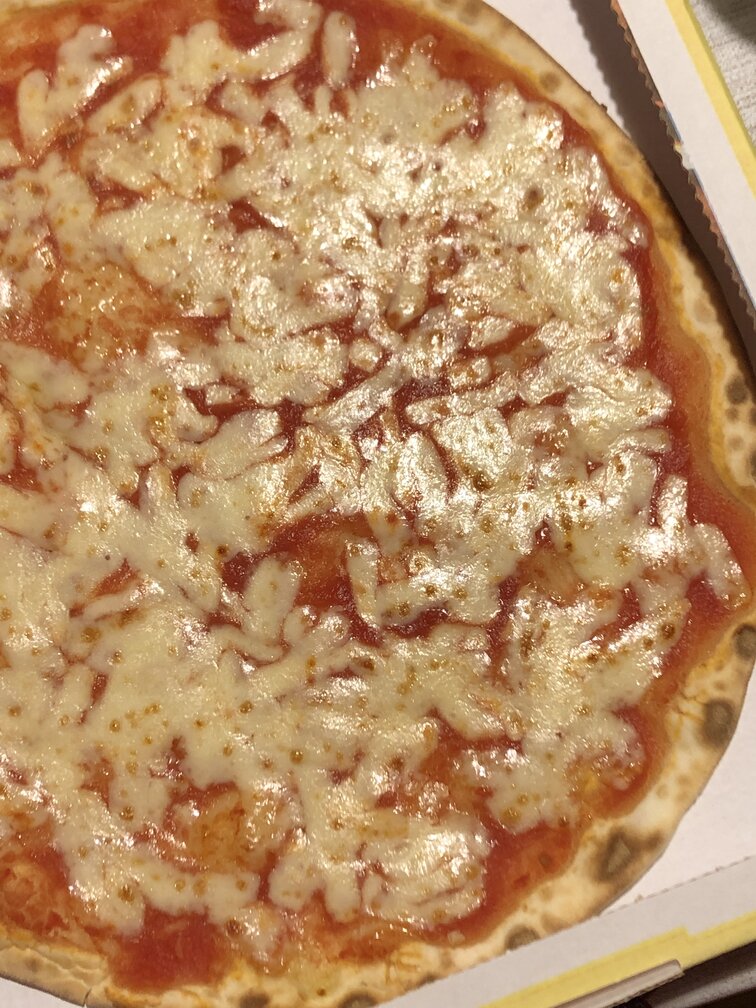 Pizzeria La Pieve a Cavalese - pizza margherita senza glutine.