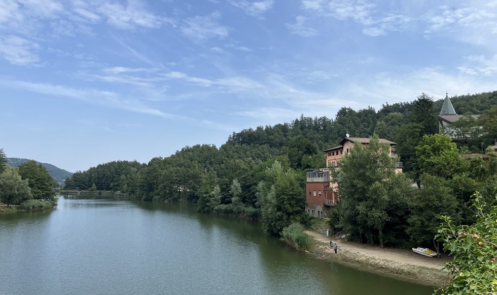 Castel dell'Alpi - lago.