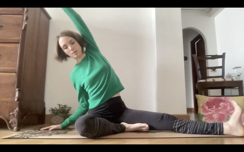 Yoga - allungamento laterale.