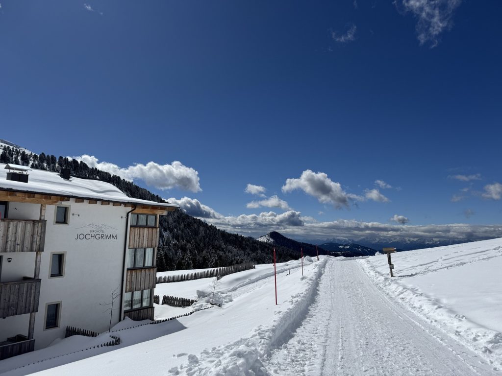 Passo Oclini - Berghotel Jochgrimm.