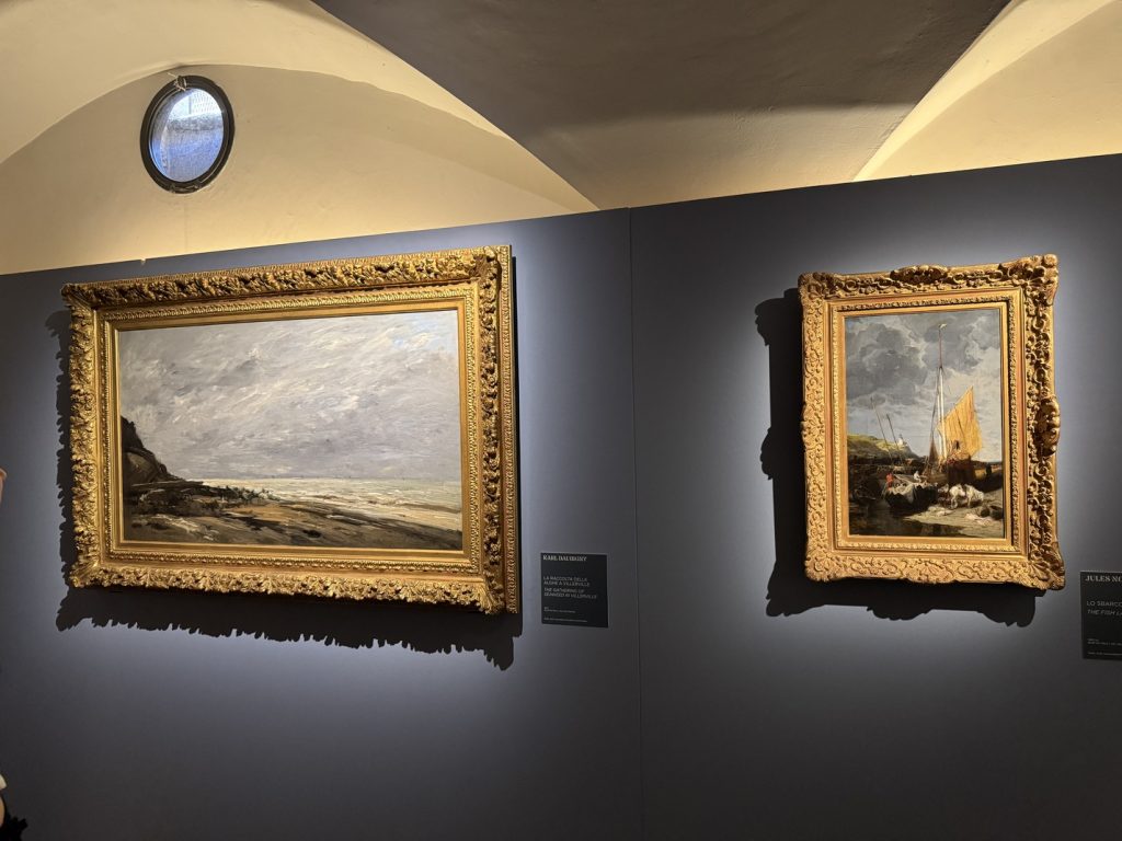 Mostra "Impressionisti in Normandia" a Firenze - Jules Noël, "Lo sbarco del pesce", 1852 ca., Olio su tela - Karl Daubigny, "La raccolta delle alghe a Villerville", 1874, Olio su tela, Caen, Coll. Association Peindre en Normandie.