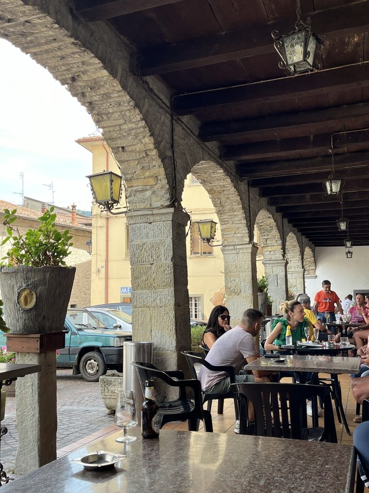 Pian del Voglio – Ristorante Bar La Loggia.