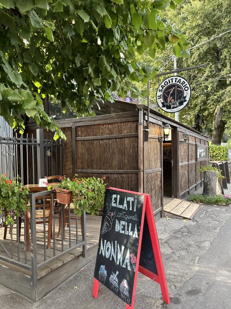 Montefredente – Pub il Sagittario.