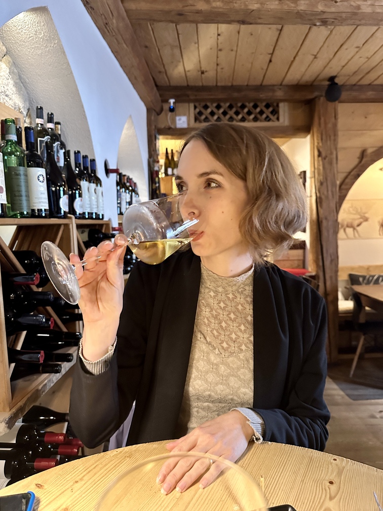 El Molin Winebar&bistrot di Cavalese - Federica durante l'aperitivo.