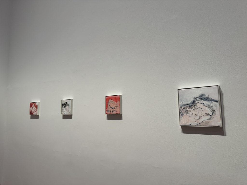 Mostra "Tracey Emin. Sex and Solitude" - "More dreaming (Sognare ancora)", 
2016, 
acrilico su tela, 
London, Private collection - "Hurt Heart (Cuore ferito)", 
2015, 
acrilico su tela, 
Melbourne, ACAF - "Hold me (Stringimi)", 
2016, 
acrilico su tela, 
Collezione privata - "Heart Land (La terra del cuore)",  2016, 
acrilico su tela, 
Collezione privata.