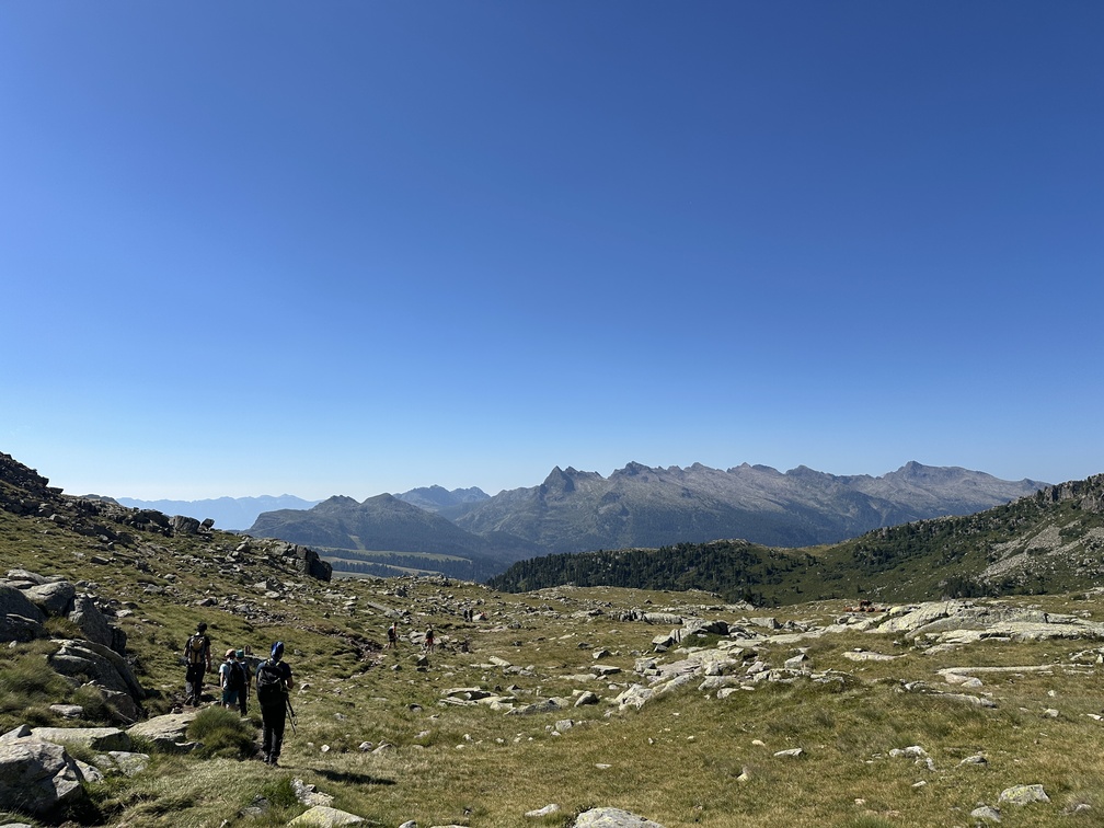 Anello al Lago Juribrutto - sentiero n. 631, veduta sulla catena del Lagorai.
