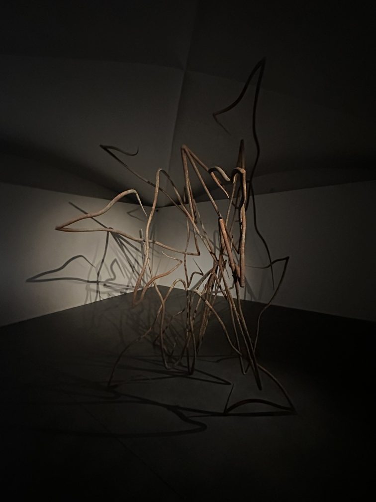 Dominique White (1993, Rochford, UK), "Deadweight", 2022-2024 (IX edizione).