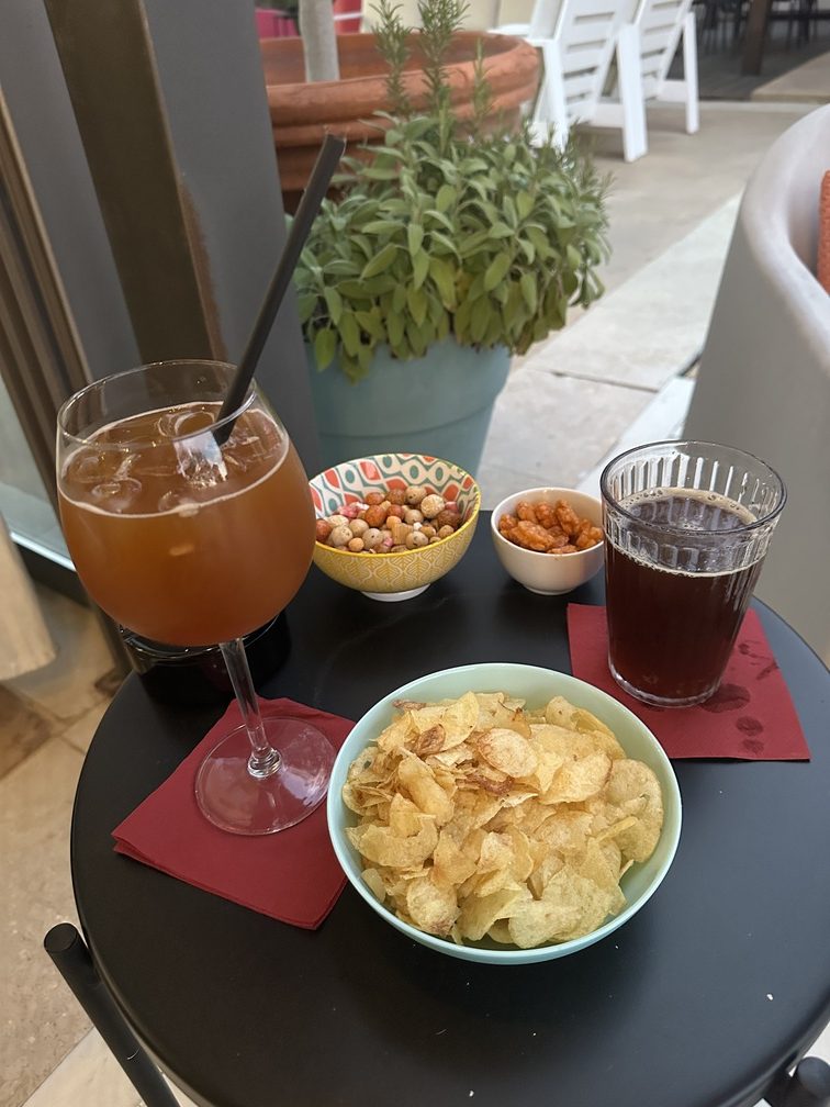 Lounge Bar La Barakkina - Resort Le Due Ruote ad Alberese - aperitivo.