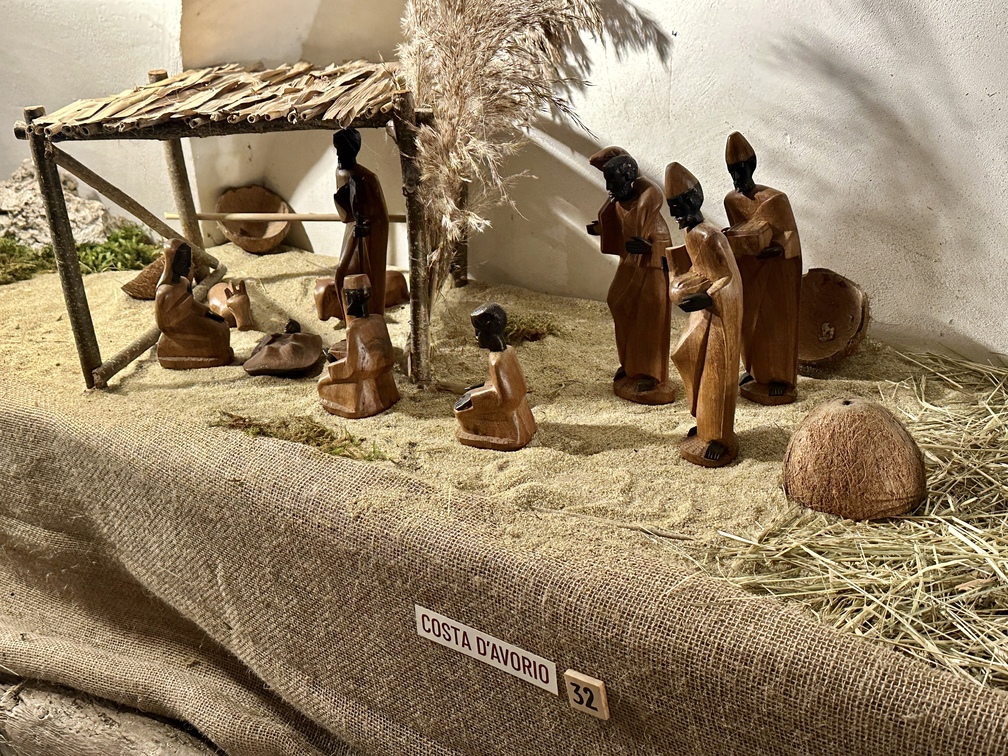Mostra “Presepi dai cinque continenti” - Costa d'avorio.