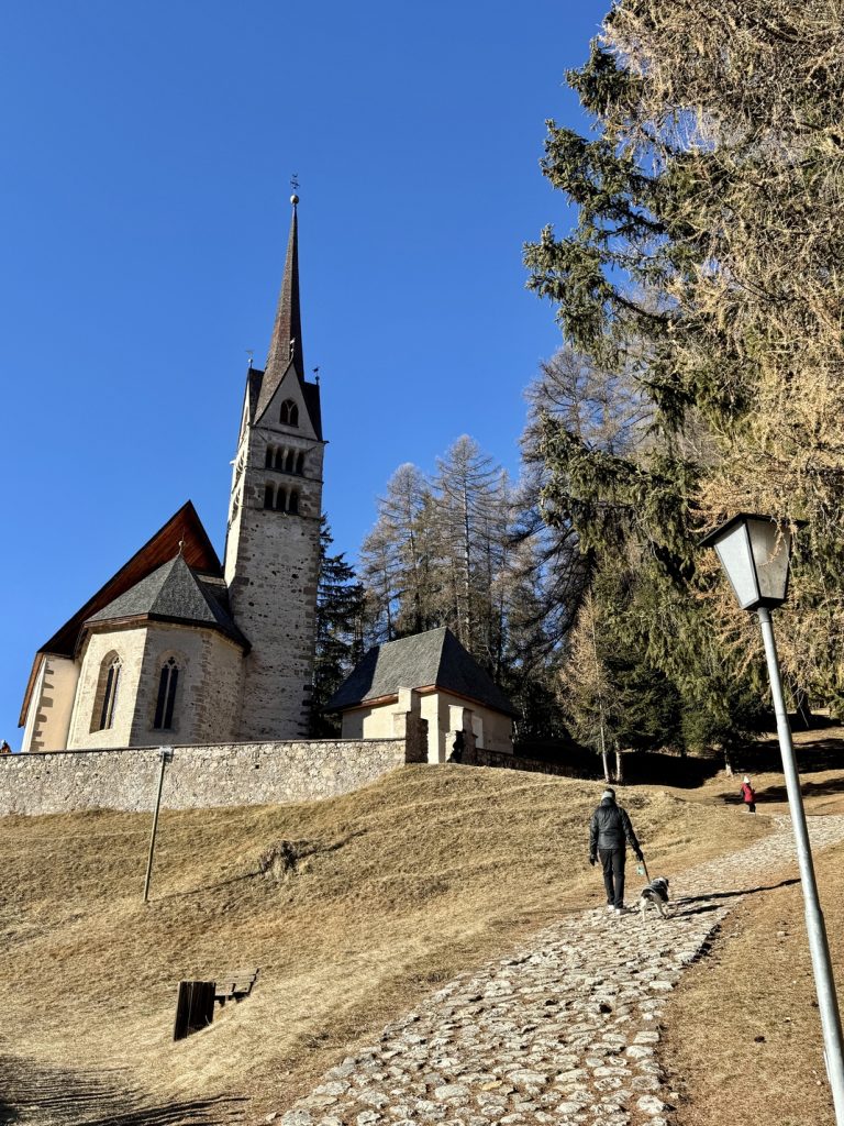 Chiesa di Sènt Uliana.