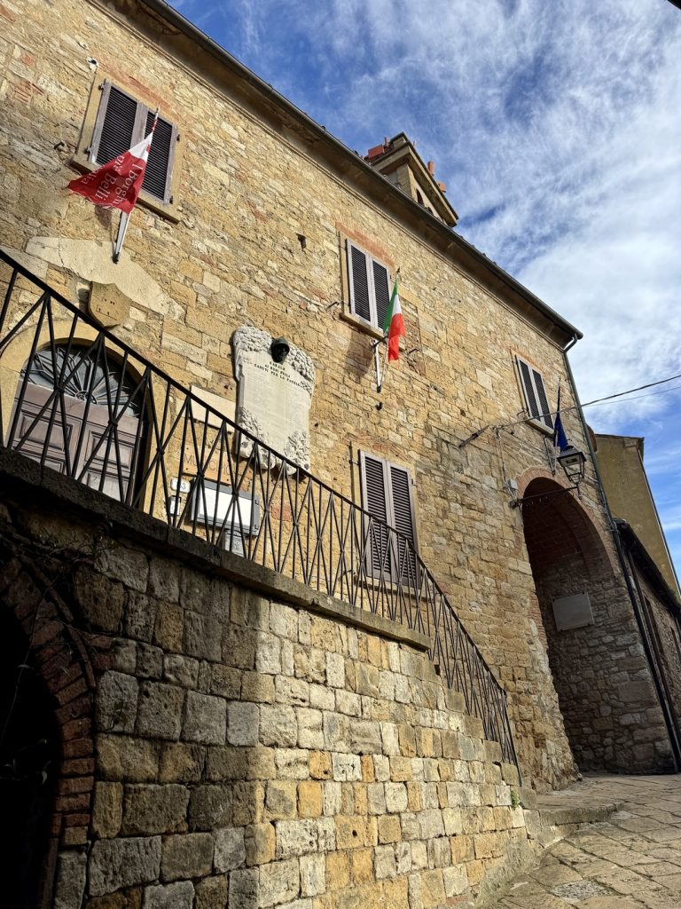 Casale Marittimo - Municipio.