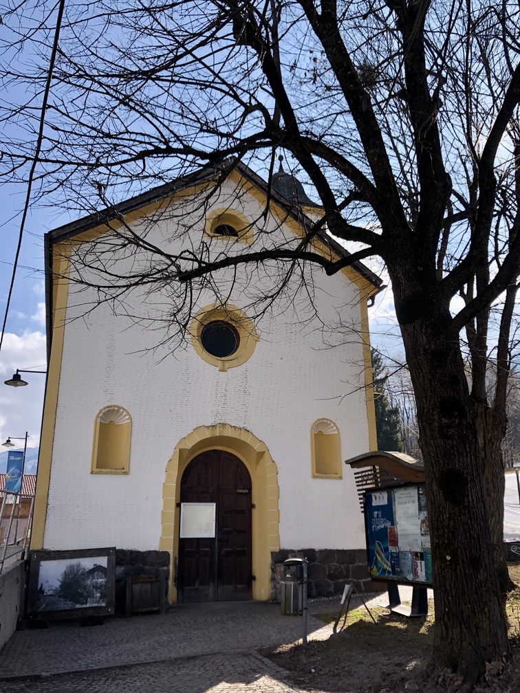 Lago di Tesero - Chiesa della Madonna delle Grazie.