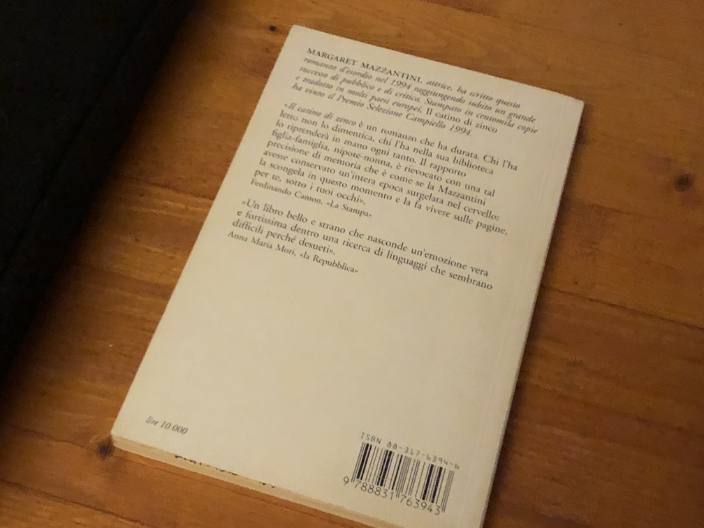 Margaret Mazzantini, "Il catino di zinco", Ed. Tascabili Marsilio, Venezia, 1994.