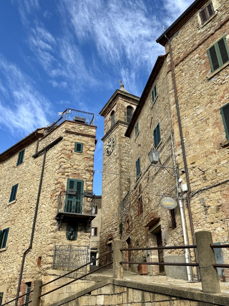 Casale Marittimo - Torre dell'Orologio.