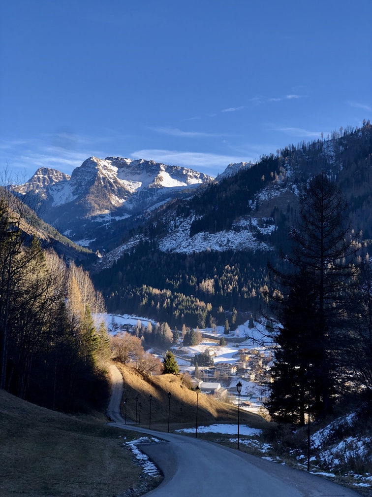 Moena - strada per Malga Panna.
