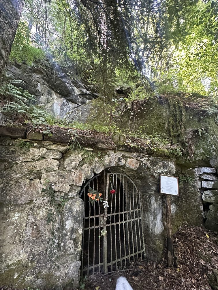 Monte Senario - Grotta di San Manetto.