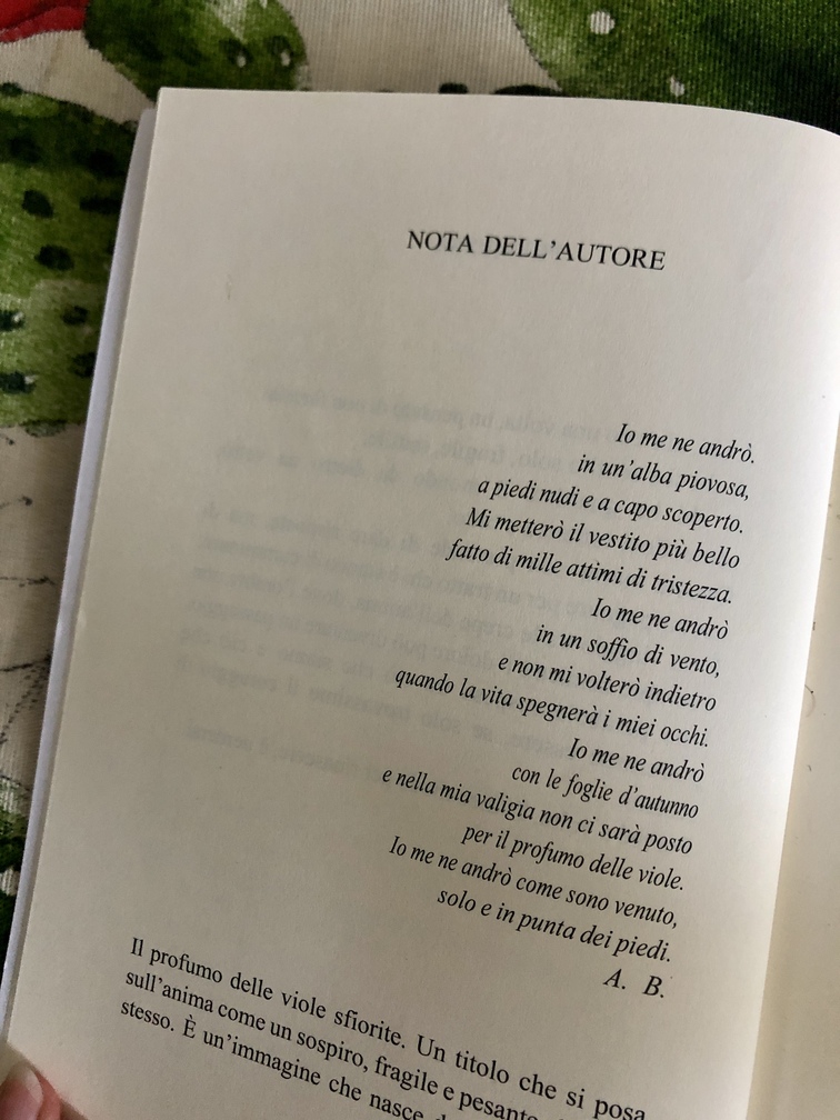 Antonio Borsa, "Profumo di viole sfiorite", NonSoloParole Edizioni, Napoli, 2025.