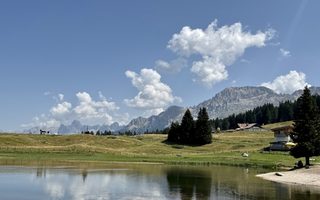 Passo Lavazè - veduta su Latemar e Catinaccio.