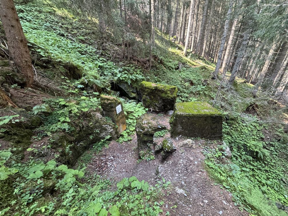 Fango - Campo trincerato A - postazione (in alto).