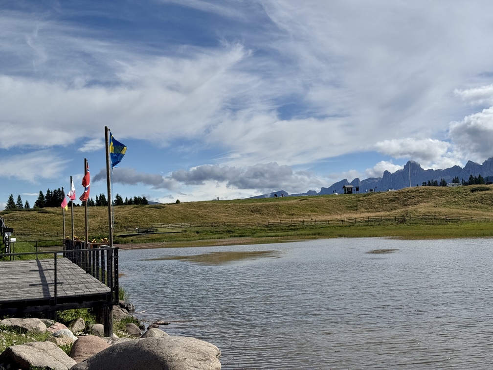Passo Lavazè - laghetto.