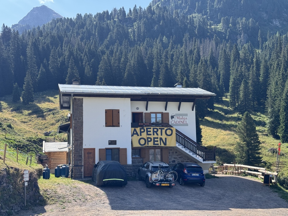 Malga Cadinello - esterno.