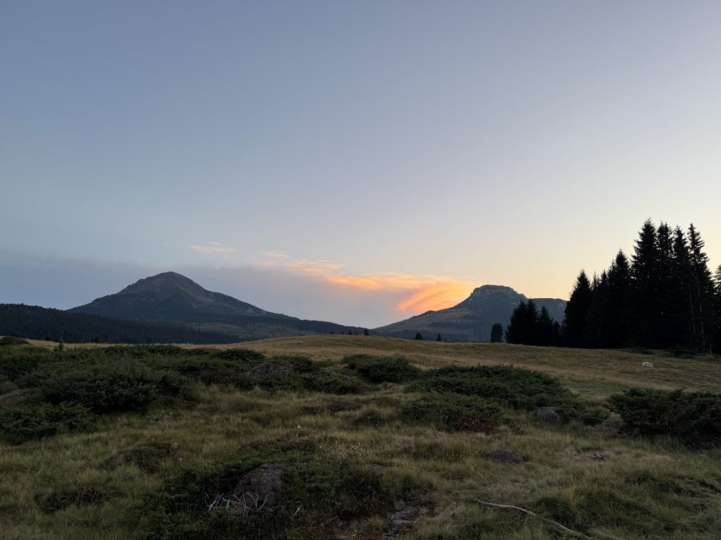 Passo Lavazè - crepuscolo sul Corno Nero e Corno Bianco.