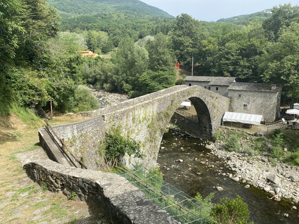 Ponte di Castruccio e le Vecchie Dogane.
