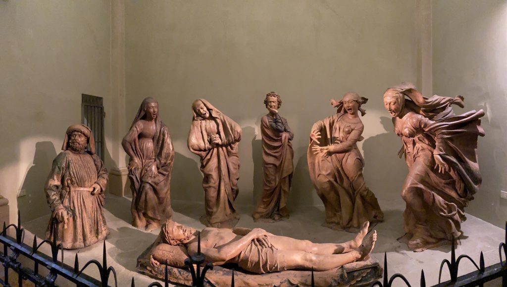 Compianto sul Cristo Morto di Niccolò dell'Arca a Bologna.