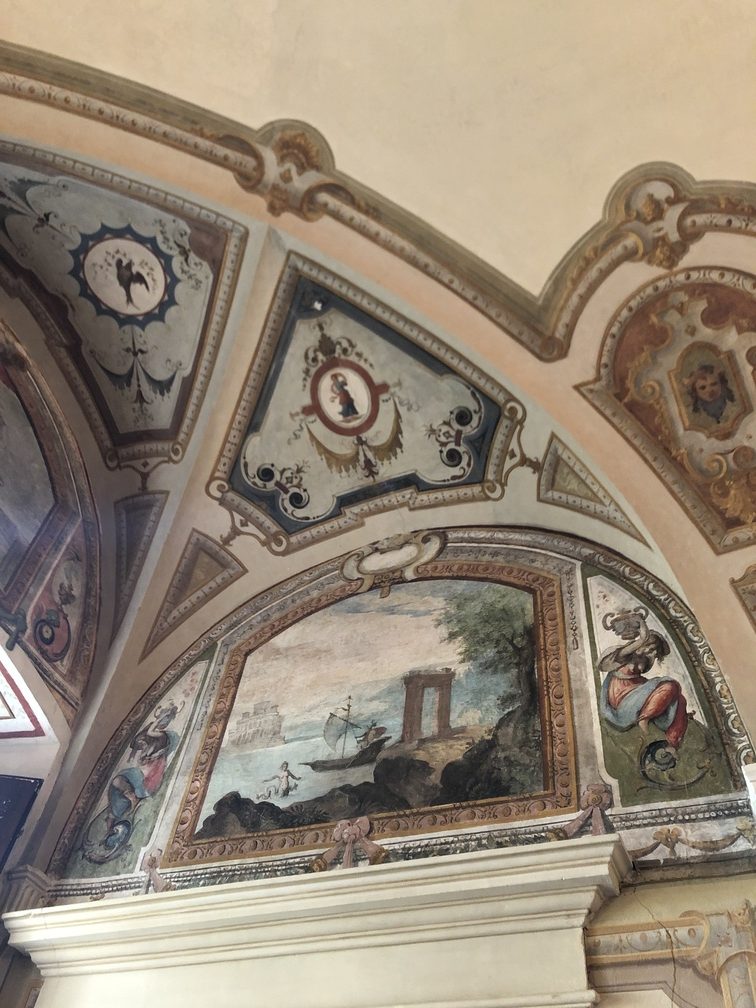 Villa di Careggi - affreschi nella sala del camino, opera di Michelangelo Cinganelli, raffiguranti scene della "Gerusalemme liberata".