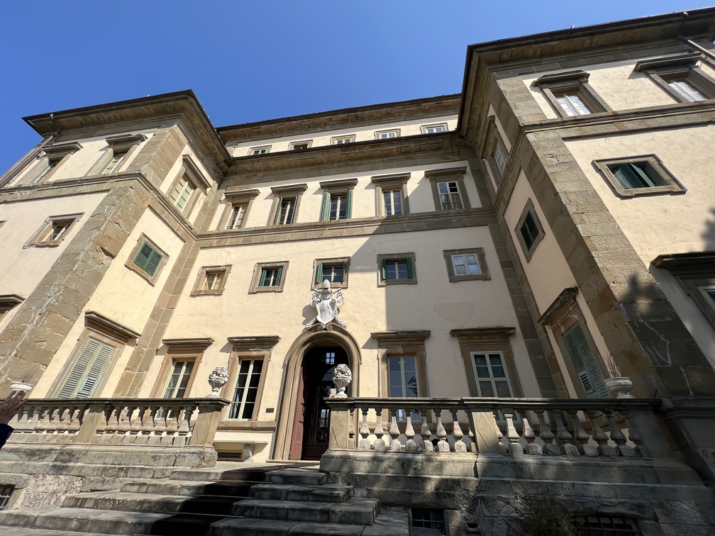 Villa Rospigliosi a Lamporecchio - l'ingresso principale.