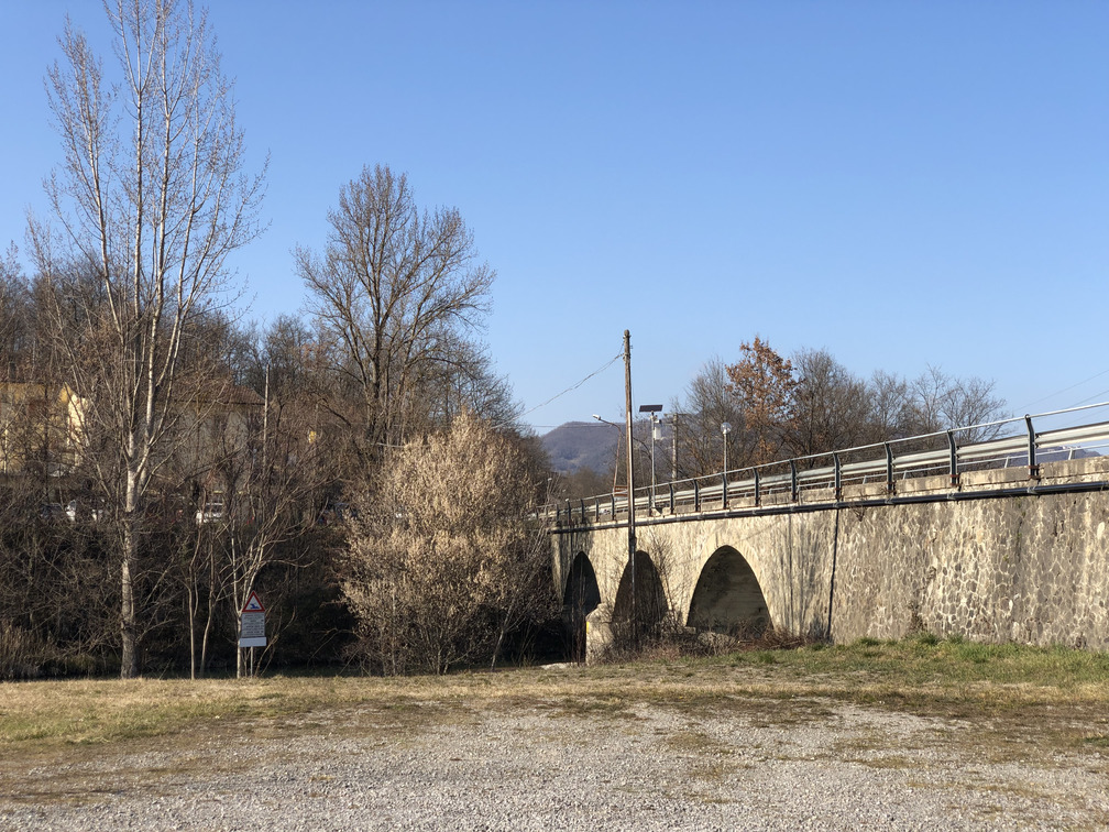 Ponte di Verzuno.