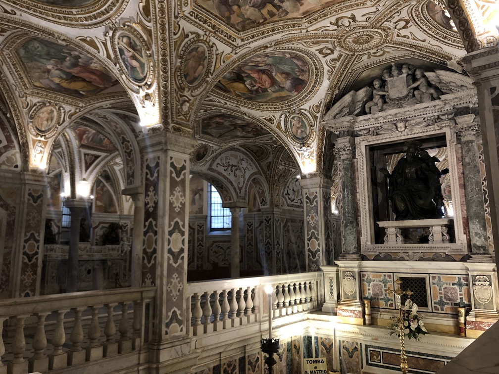 Salerno - Duomo, cripta.