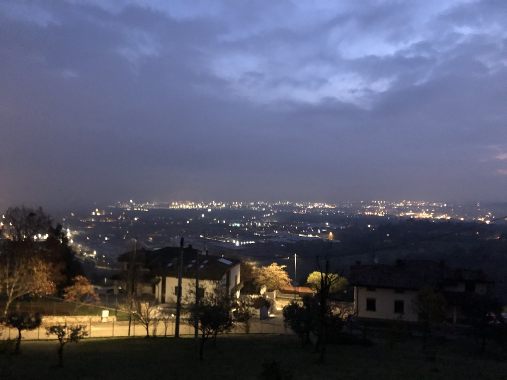 Sassuolo - paesaggio notturno.