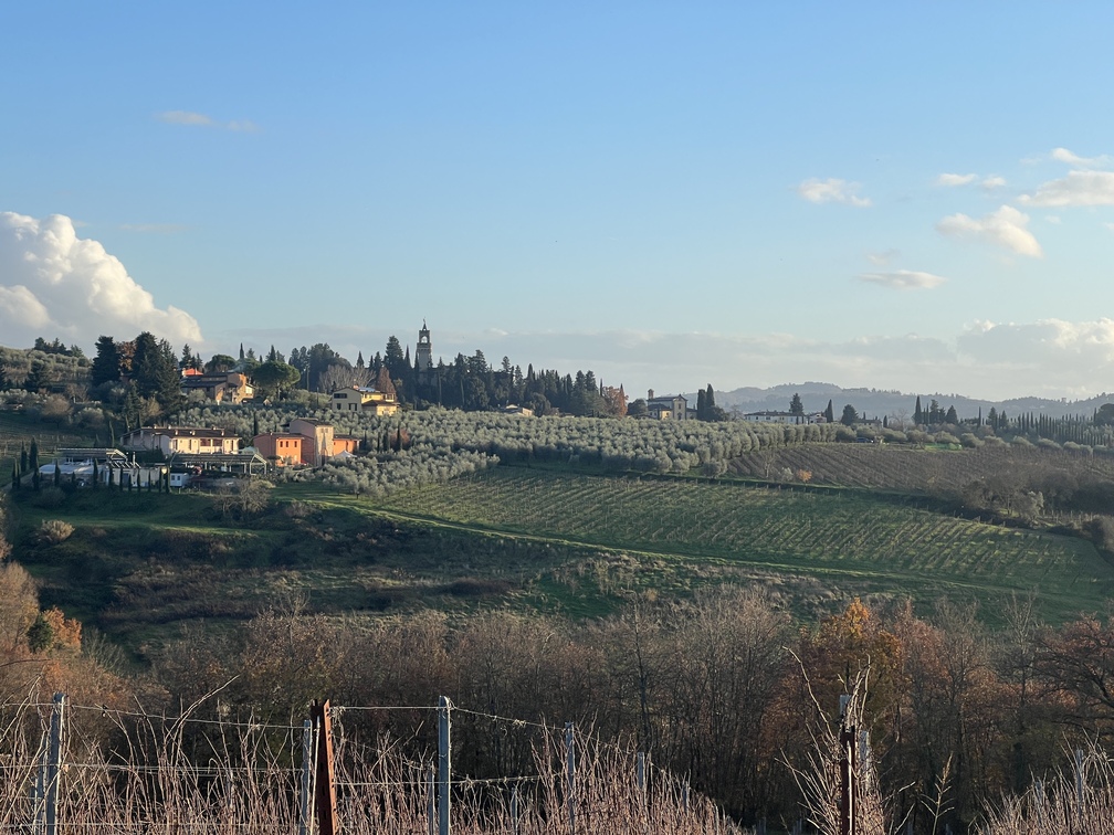 Montespertoli, via di Castiglioni - paesaggio su Castello Montegufoni.