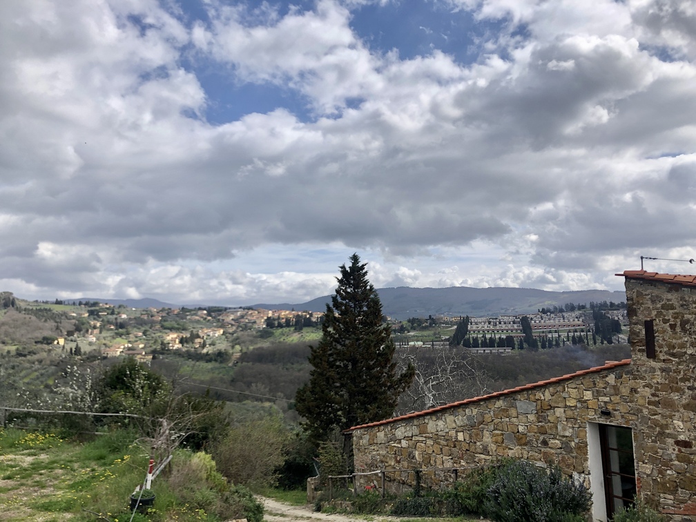 Panorama da via di Canonica.
