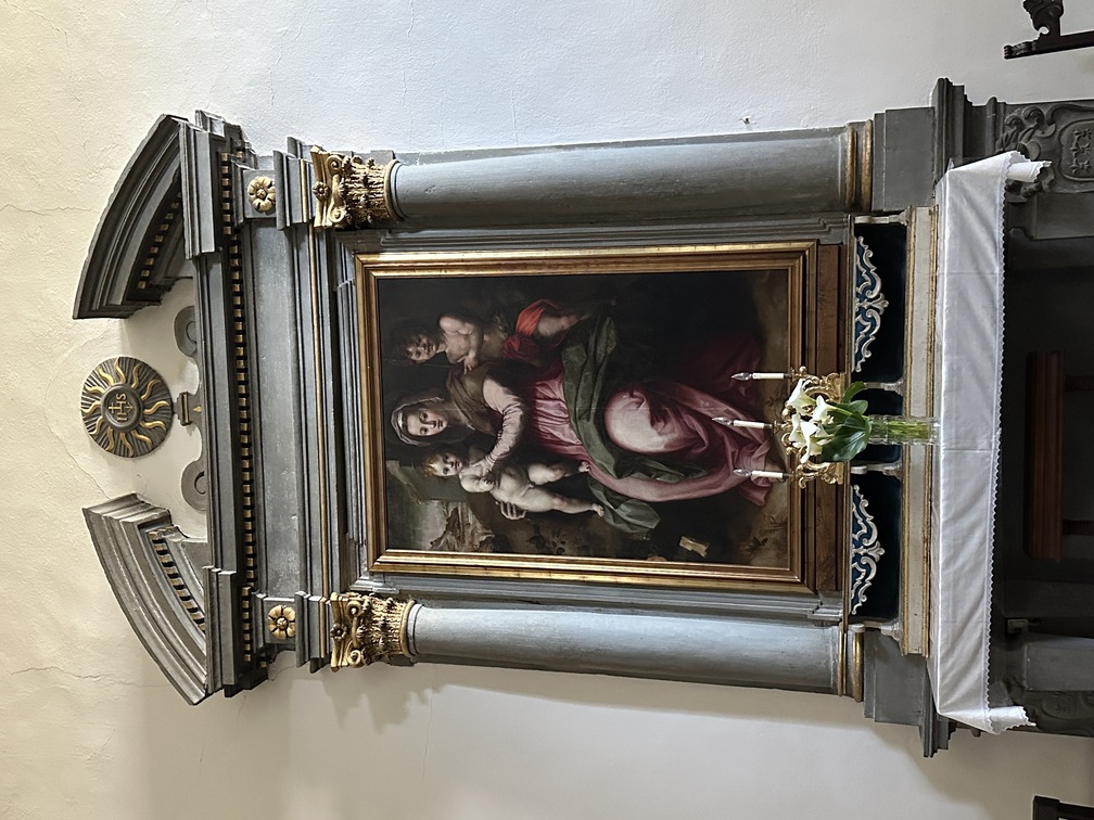 Castelfranco di Sopra - Chiesa di San Filippo Neri, Madonna col Bambino della scuola di Andrea del Sarto.