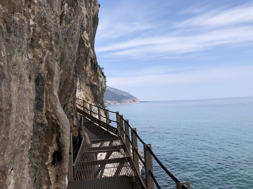 Grotta del Bue Marino - passerella di accesso ramo nord.