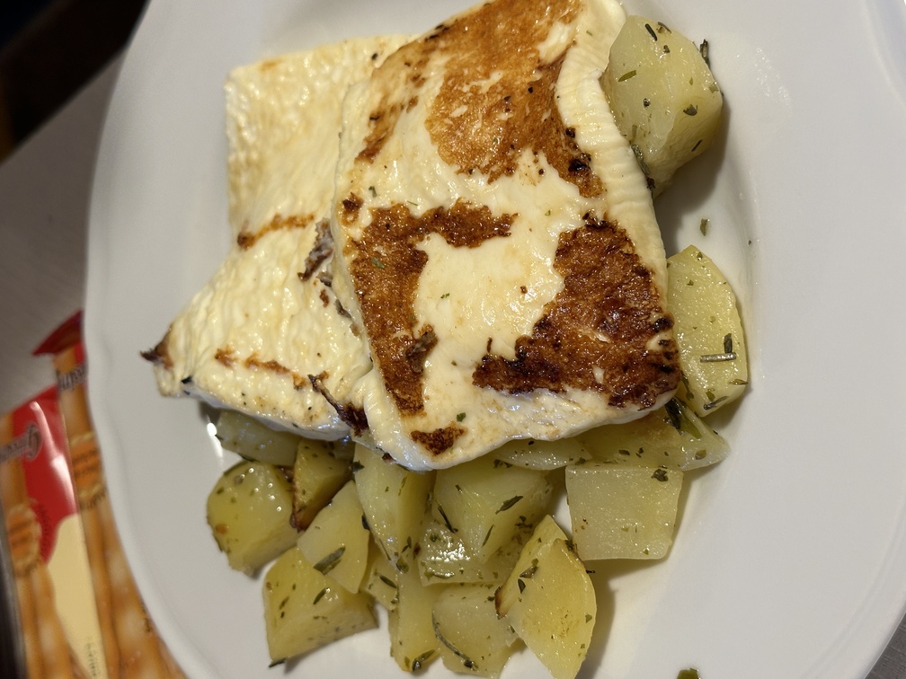 Malga Salanzada - Tosella e patate arrosto.