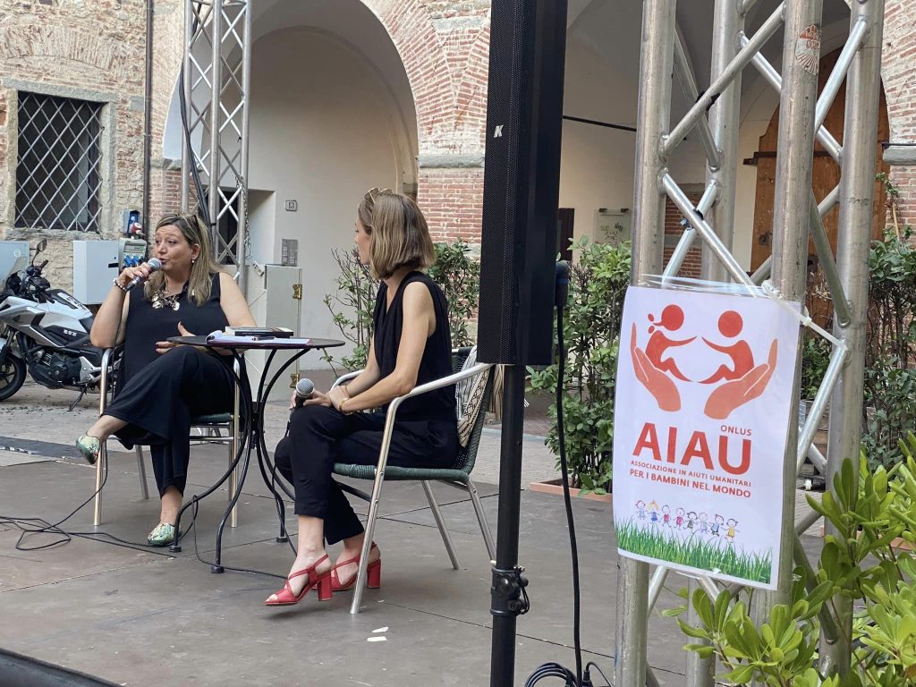 Presentazione del romanzo a Firenze, organizzata da AIAU ODV presso il Caffè Letterario Le Murate.